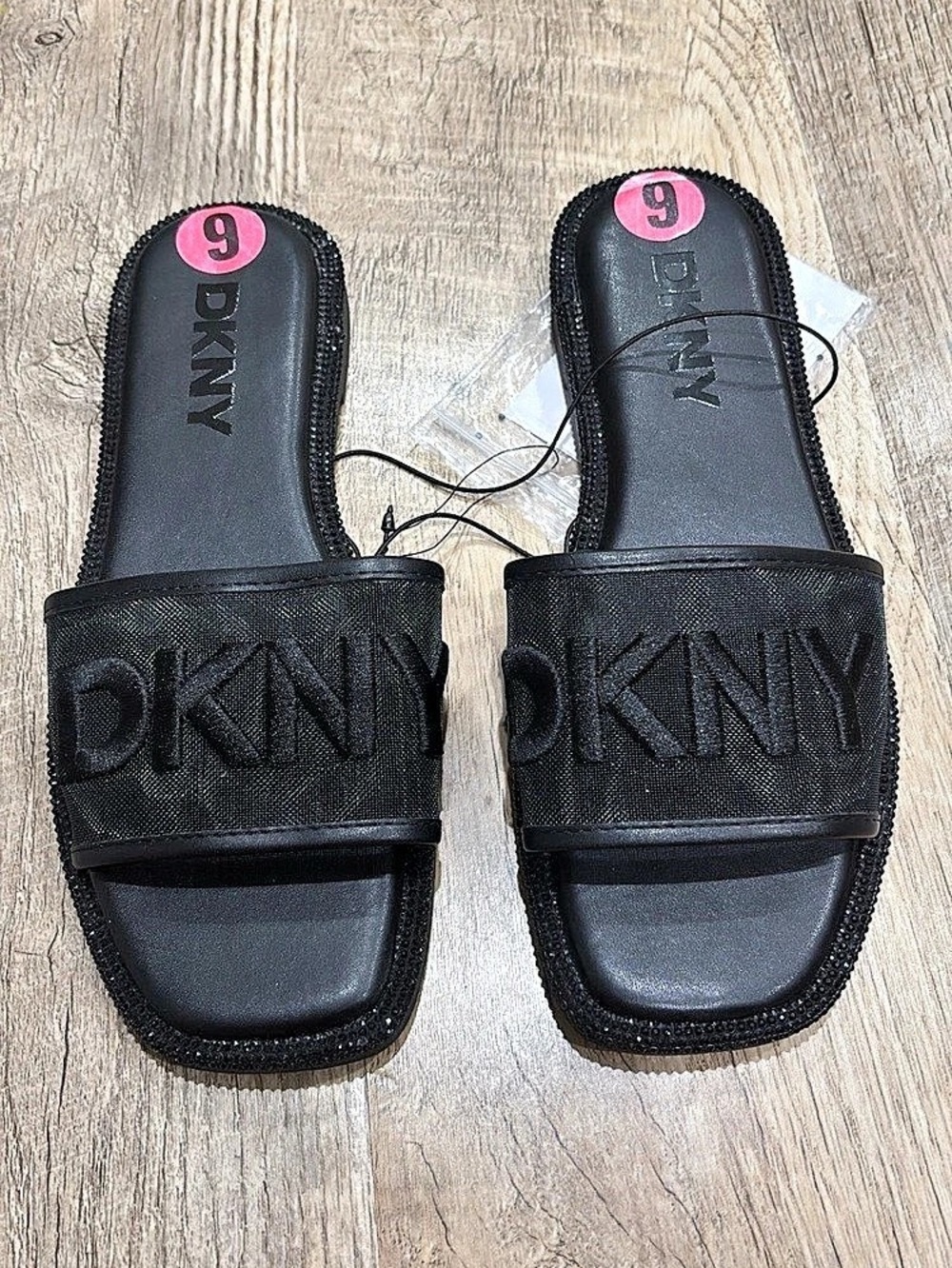 DKNY Flat Slide Sandal Slide Sandals Black US 6